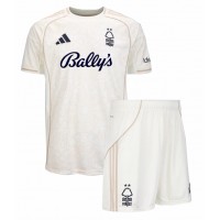 Otroški Nogometni dresi Nottingham Forest Dan Ndoye #14 Gostujoči 2025-26 Kratek Rokav (+ Kratke hlače)